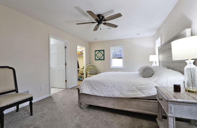 4565 Meadow Vw E, Brookfield, WI 53005