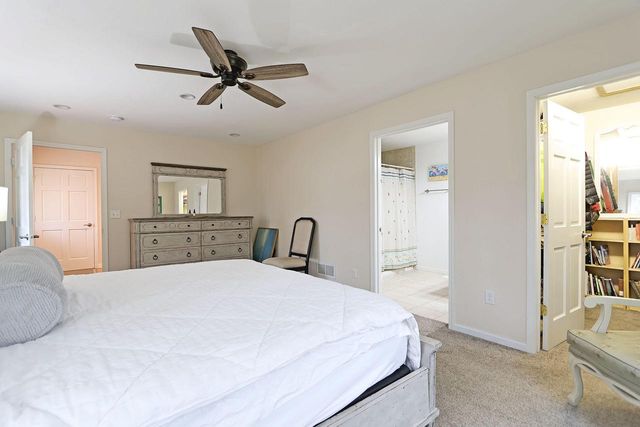 4565 Meadow Vw E, Brookfield, WI 53005