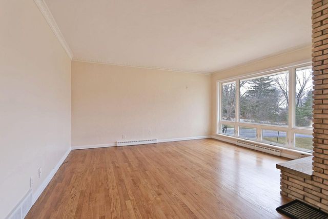 4565 Meadow Vw E, Brookfield, WI 53005