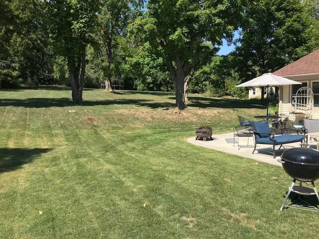 4565 Meadow Vw E, Brookfield, WI 53005