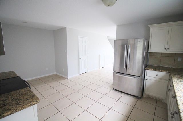 6610 Loma Vista Street B, Houston, TX 77085
