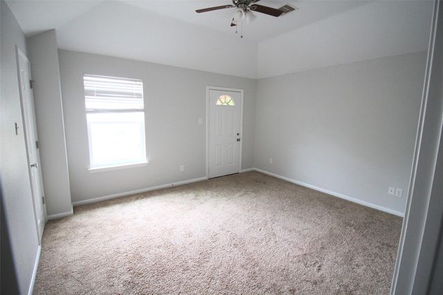 6610 Loma Vista Street B, Houston, TX 77085