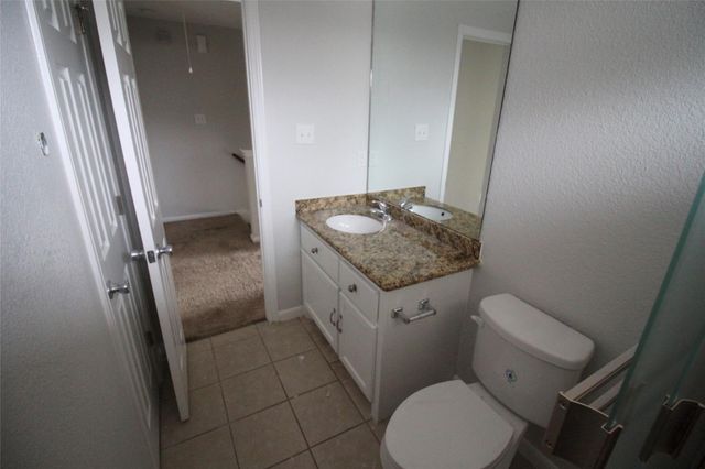 6610 Loma Vista Street B, Houston, TX 77085