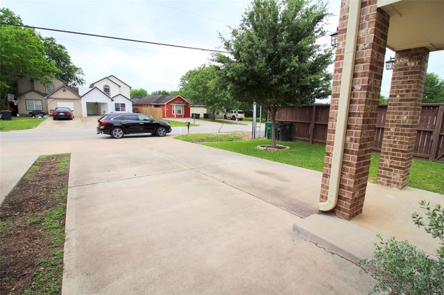 6610 Loma Vista Street B, Houston, TX 77085