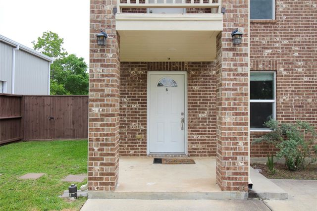 6610 Loma Vista Street B, Houston, TX 77085