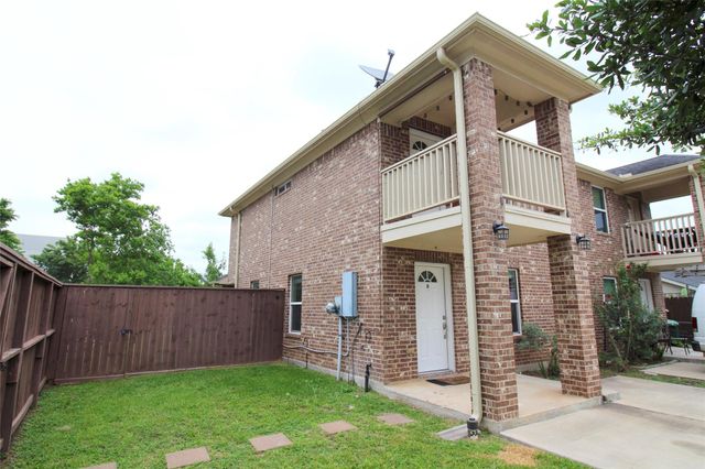 6610 Loma Vista Street B, Houston, TX 77085