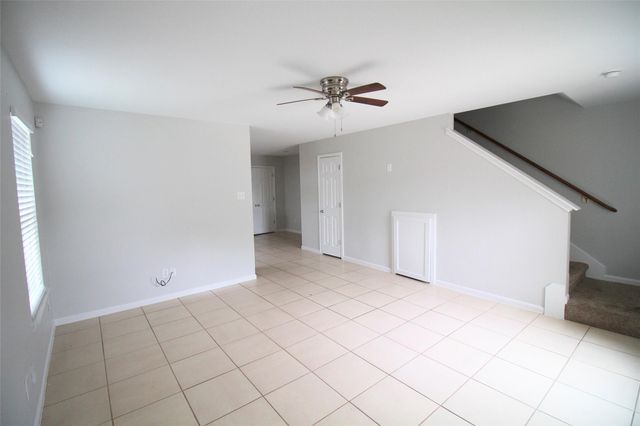6610 Loma Vista Street B, Houston, TX 77085