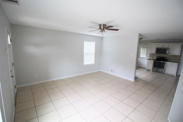 6610 Loma Vista Street B, Houston, TX 77085