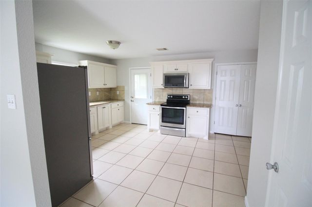 6610 Loma Vista Street B, Houston, TX 77085