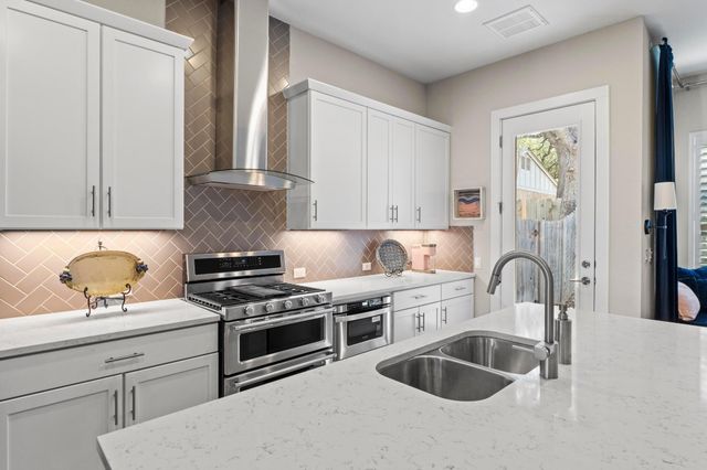 4323 Spicewood Springs RD 6, Austin, TX 78759