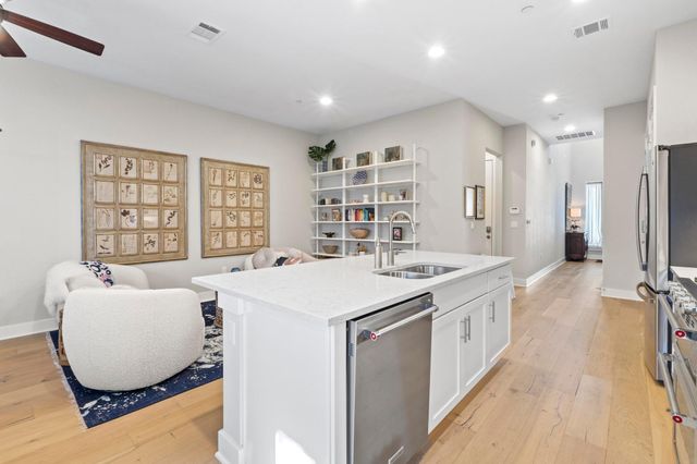 4323 Spicewood Springs RD 6, Austin, TX 78759