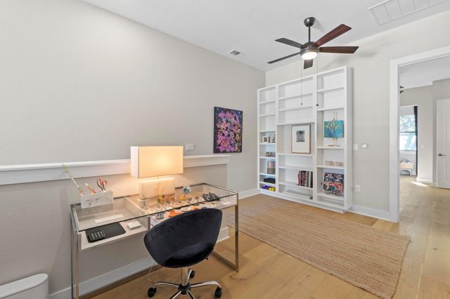 4323 Spicewood Springs RD 6, Austin, TX 78759