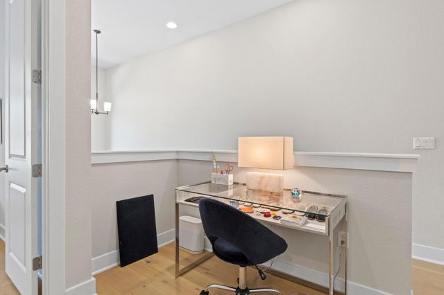 4323 Spicewood Springs RD 6, Austin, TX 78759