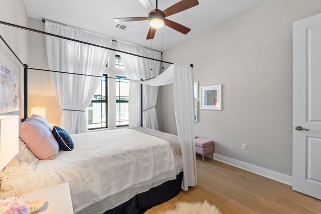 4323 Spicewood Springs RD 6, Austin, TX 78759