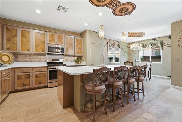 3910 Del Arco Ln, Sacramento, CA 95834
