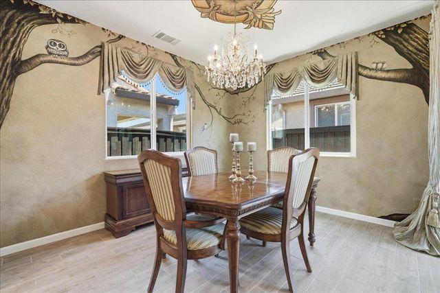 3910 Del Arco Ln, Sacramento, CA 95834