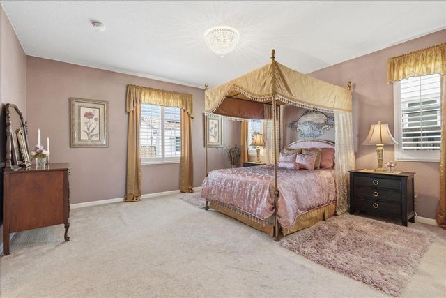 3910 Del Arco Ln, Sacramento, CA 95834