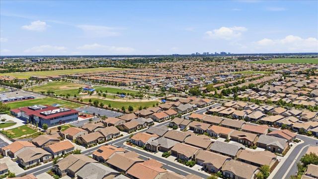 3910 Del Arco Ln, Sacramento, CA 95834