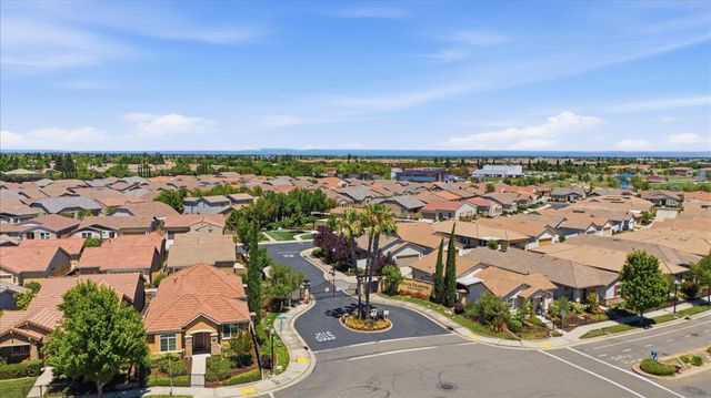 3910 Del Arco Ln, Sacramento, CA 95834