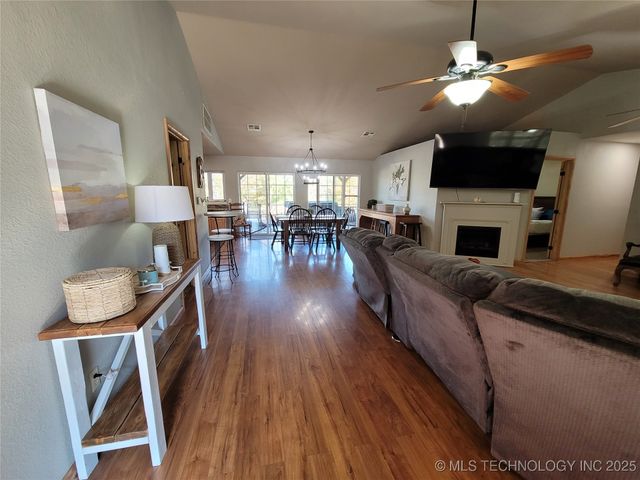 107451 S 4138 Road, Checotah, OK 74426