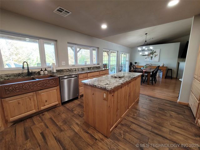 107451 S 4138 Road, Checotah, OK 74426