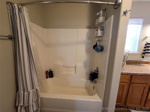 107451 S 4138 Road, Checotah, OK 74426