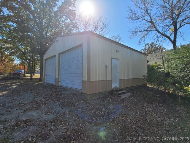 107451 S 4138 Road, Checotah, OK 74426
