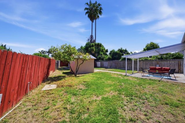 104 Lotus Way, East Palo Alto, CA 94303