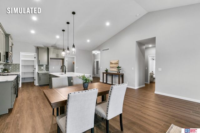 10741 Majestic Lane, Lincoln, NE 68527