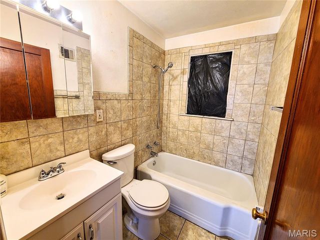 404 Ballman Avenue, St Louis, MO 63135