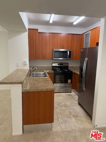620 S Gramercy Place 339, Los Angeles, CA 90005