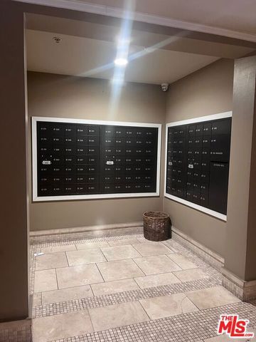 620 S Gramercy Place 339, Los Angeles, CA 90005