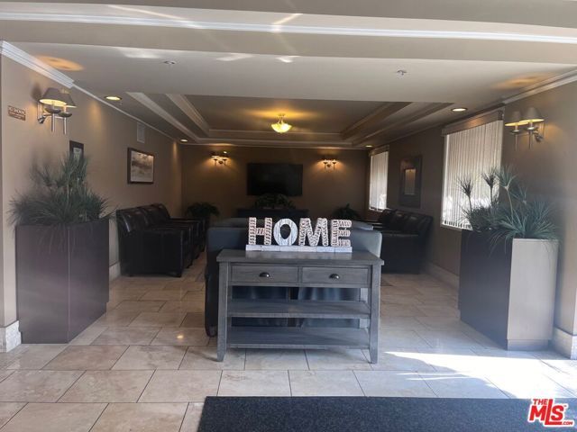 620 S Gramercy Place 339, Los Angeles, CA 90005