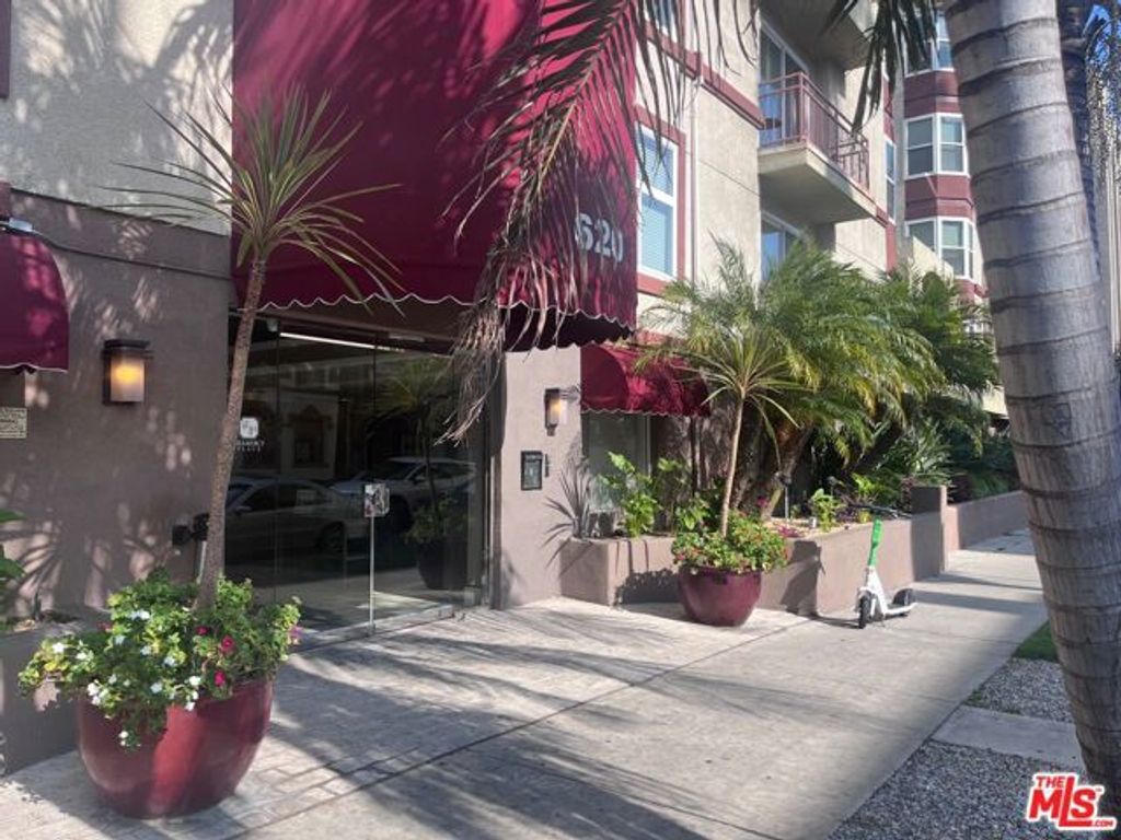 620 S Gramercy Place 339, Los Angeles, CA 90005