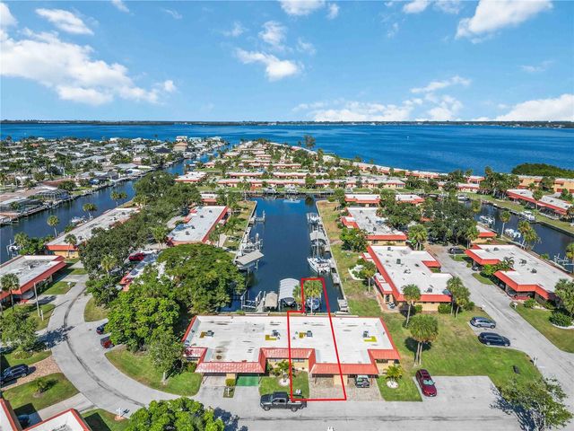 9608 VALENCIA COVE, Bradenton, FL 34210