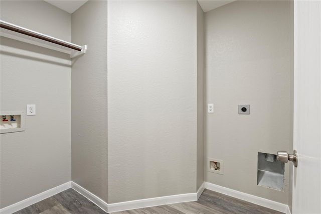 9323 Comanche Peak Lane, Houston, TX 77089