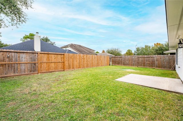 9323 Comanche Peak Lane, Houston, TX 77089