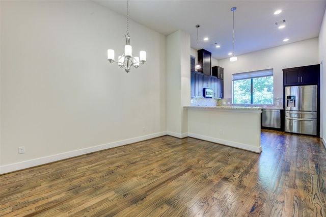 1222 W Dallas Street, Houston, TX 77019
