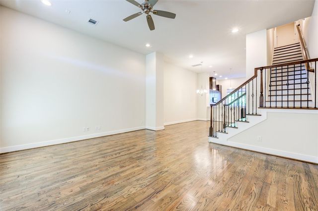 1222 W Dallas Street, Houston, TX 77019