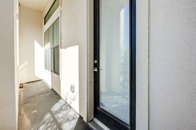 1222 W Dallas Street, Houston, TX 77019