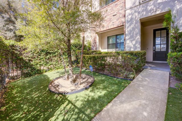 1222 W Dallas Street, Houston, TX 77019