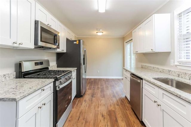 105 Spur Ridge, Peachtree City, GA 30269