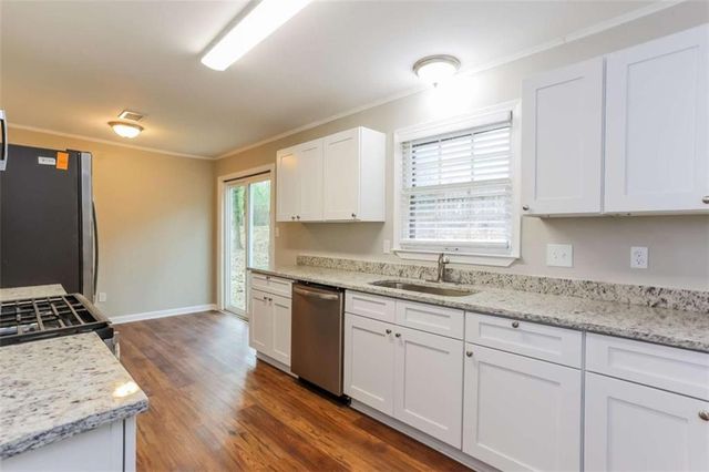 105 Spur Ridge, Peachtree City, GA 30269