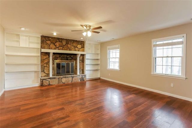 105 Spur Ridge, Peachtree City, GA 30269