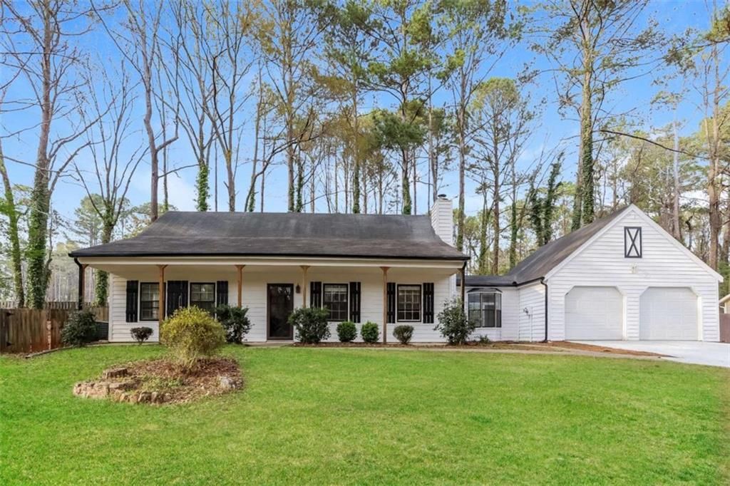 105 Spur Ridge, Peachtree City, GA 30269