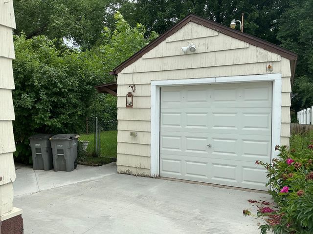 1110 12th Street S, Moorhead, MN 56560