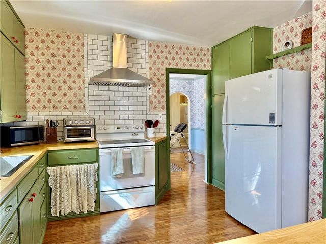 924 W 3rd Street, Maryville, MO 64468