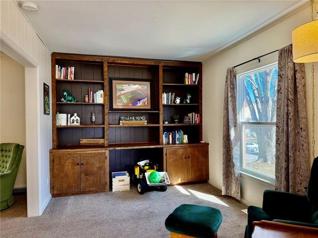 924 W 3rd Street, Maryville, MO 64468