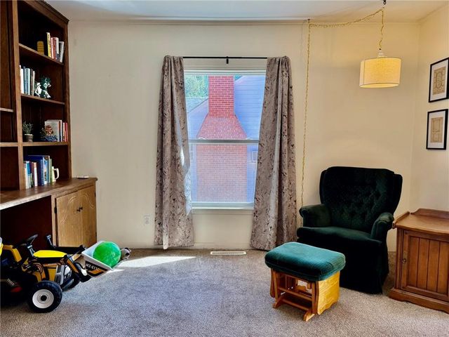 924 W 3rd Street, Maryville, MO 64468