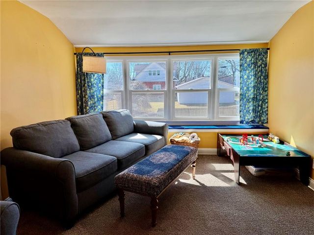 924 W 3rd Street, Maryville, MO 64468